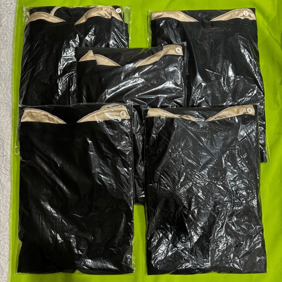 🆕 Reformation Abrielle Dress / Black / Size 2 4 6 8/  ✂🏷️ - Picture 7 of 8